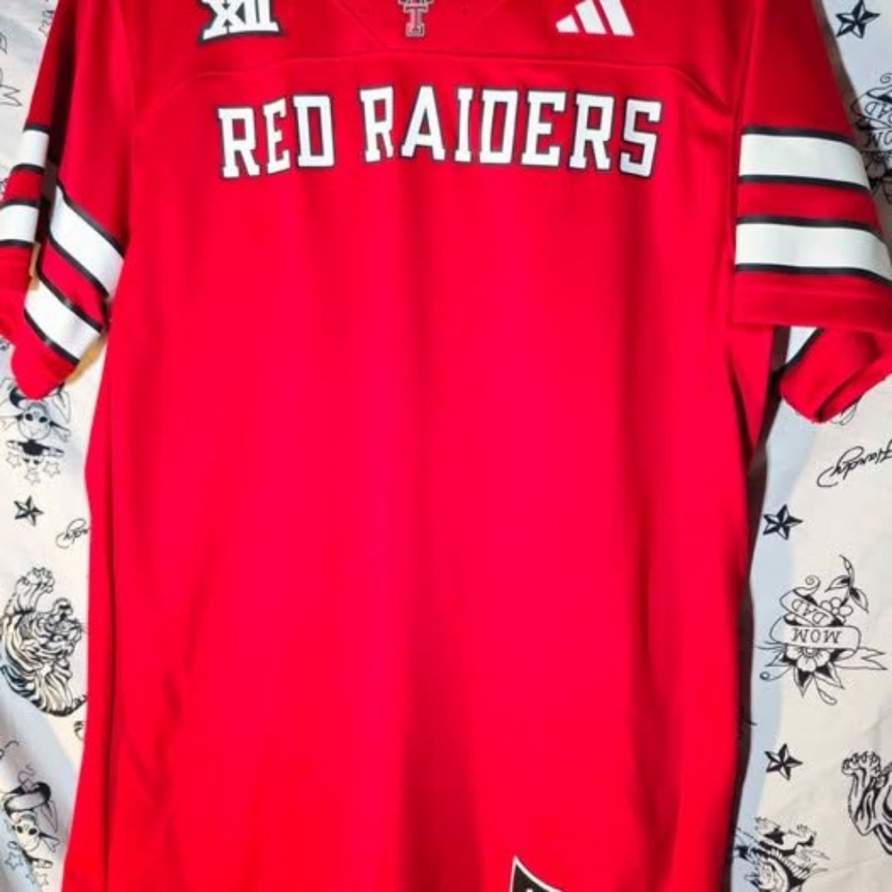 Adidas Texas Tech Red Raiders NIL Blank Nameplate Men's Football Jersey (Small) - Picture 2 of 6